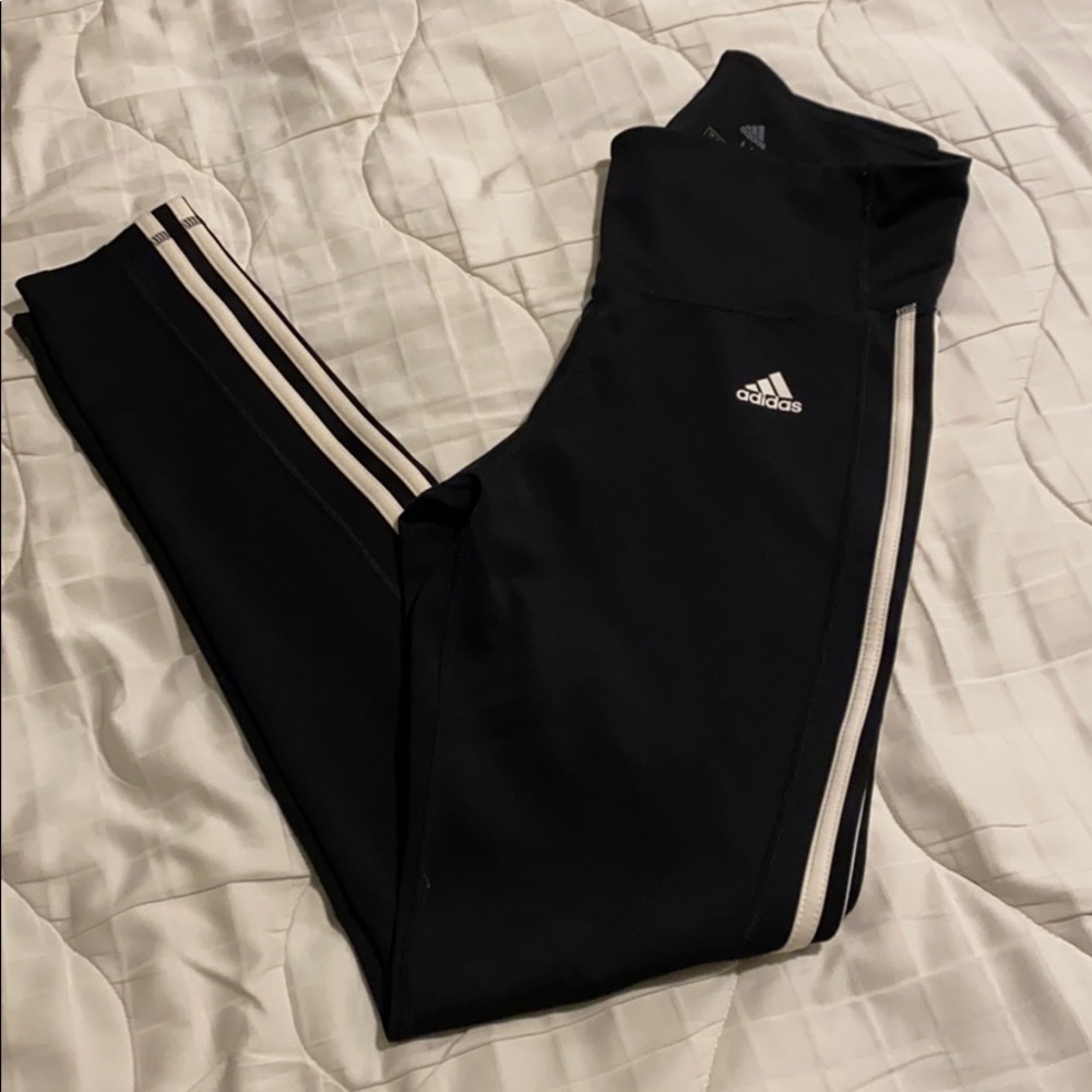 NWOT Adidas Womens logo 3 stripe leggings M